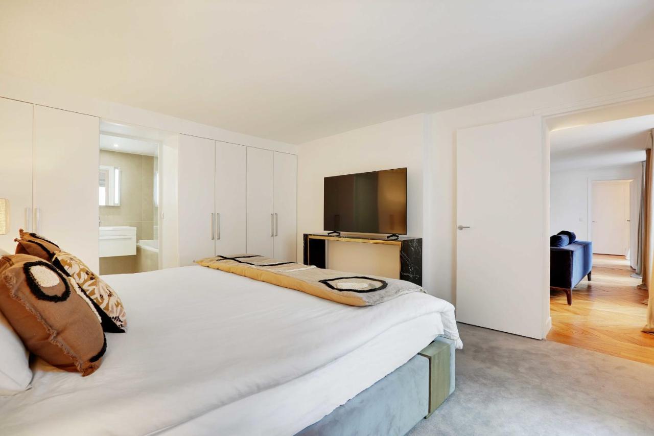 Elegant Apartment - 2Bd-6P - Avenue Montaigne ปารีส ภายนอก รูปภาพ