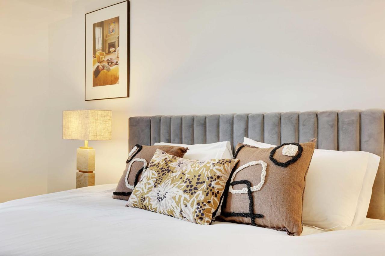 Elegant Apartment - 2Bd-6P - Avenue Montaigne ปารีส ภายนอก รูปภาพ