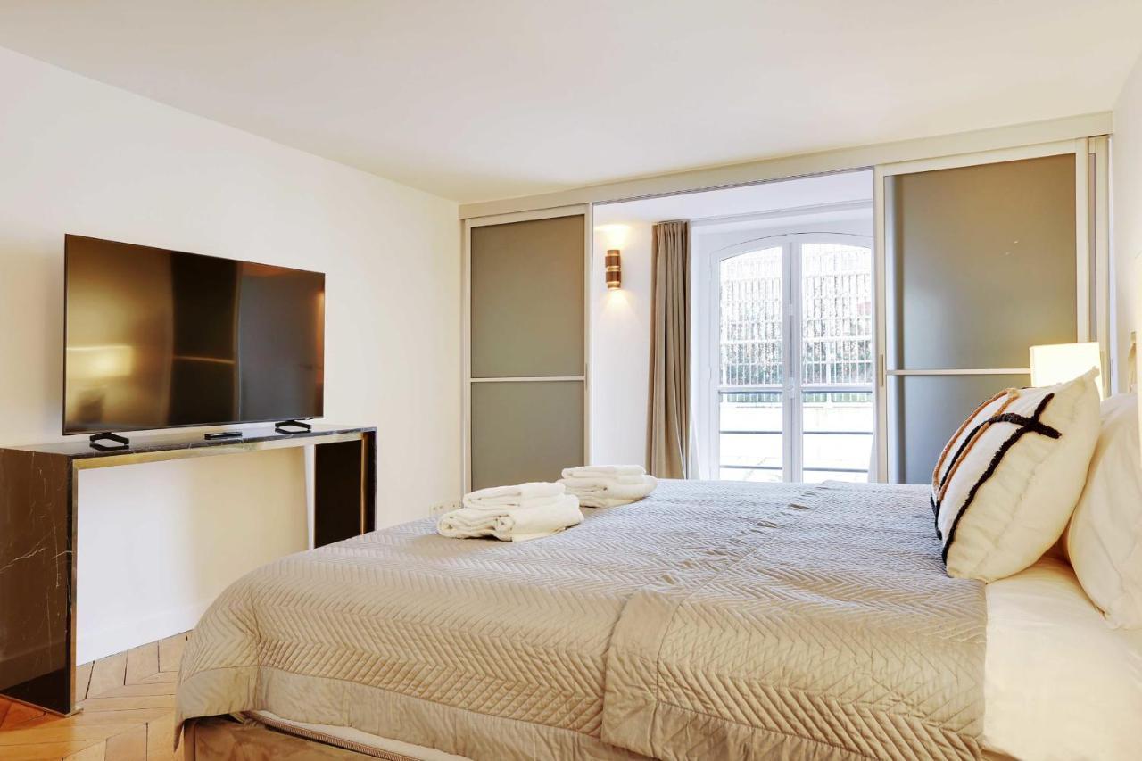 Elegant Apartment - 2Bd-6P - Avenue Montaigne ปารีส ภายนอก รูปภาพ